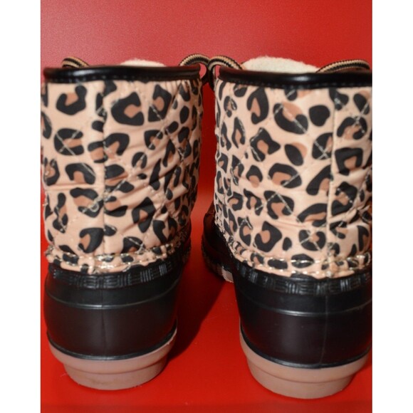 Magellan Outdoors Youth Duck Boots Size 6 Leopard Print Waterproof Winter Rain - Picture 7 of 10